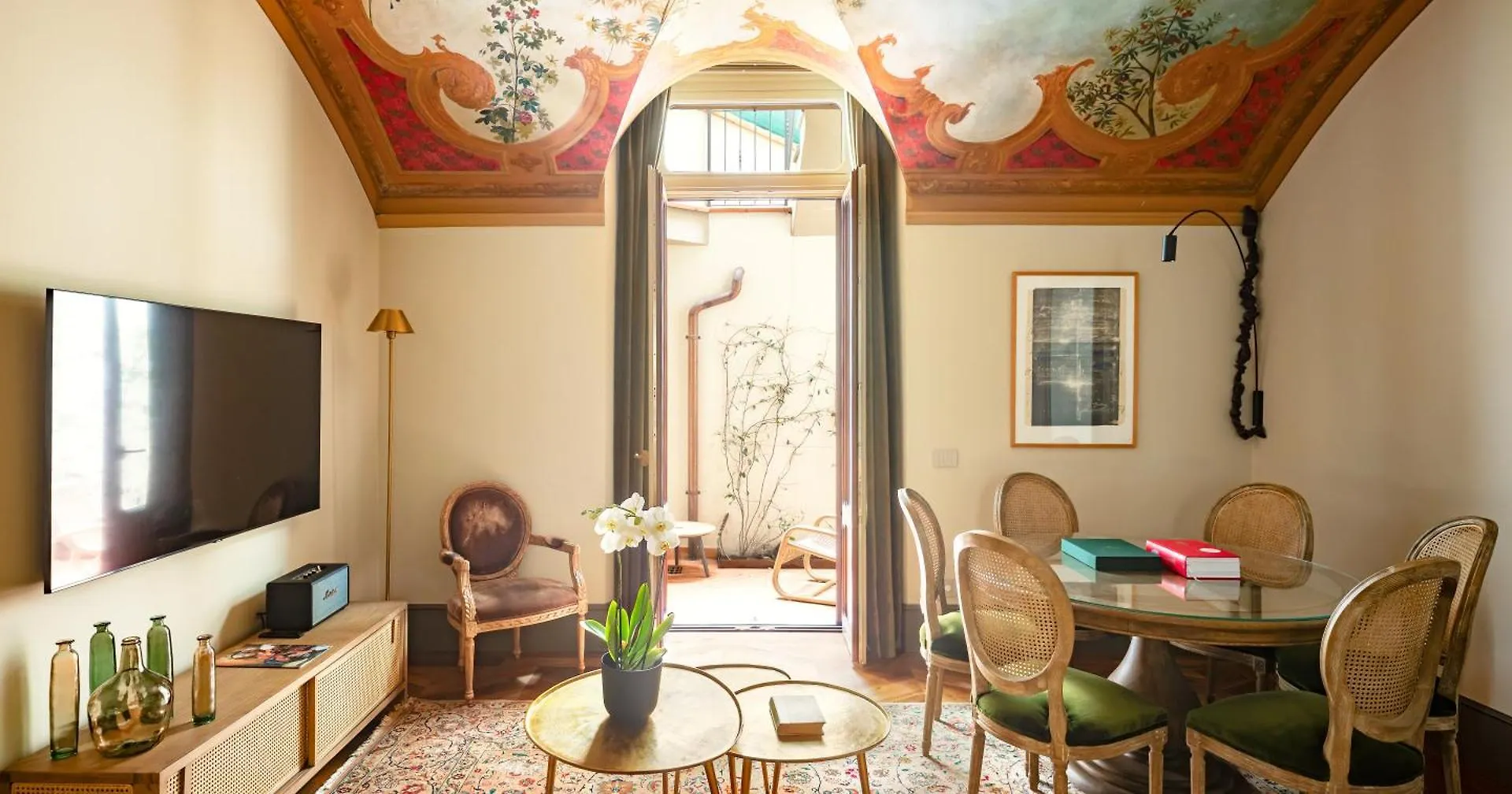 This Time Tomorrow In Florence Aparthotel