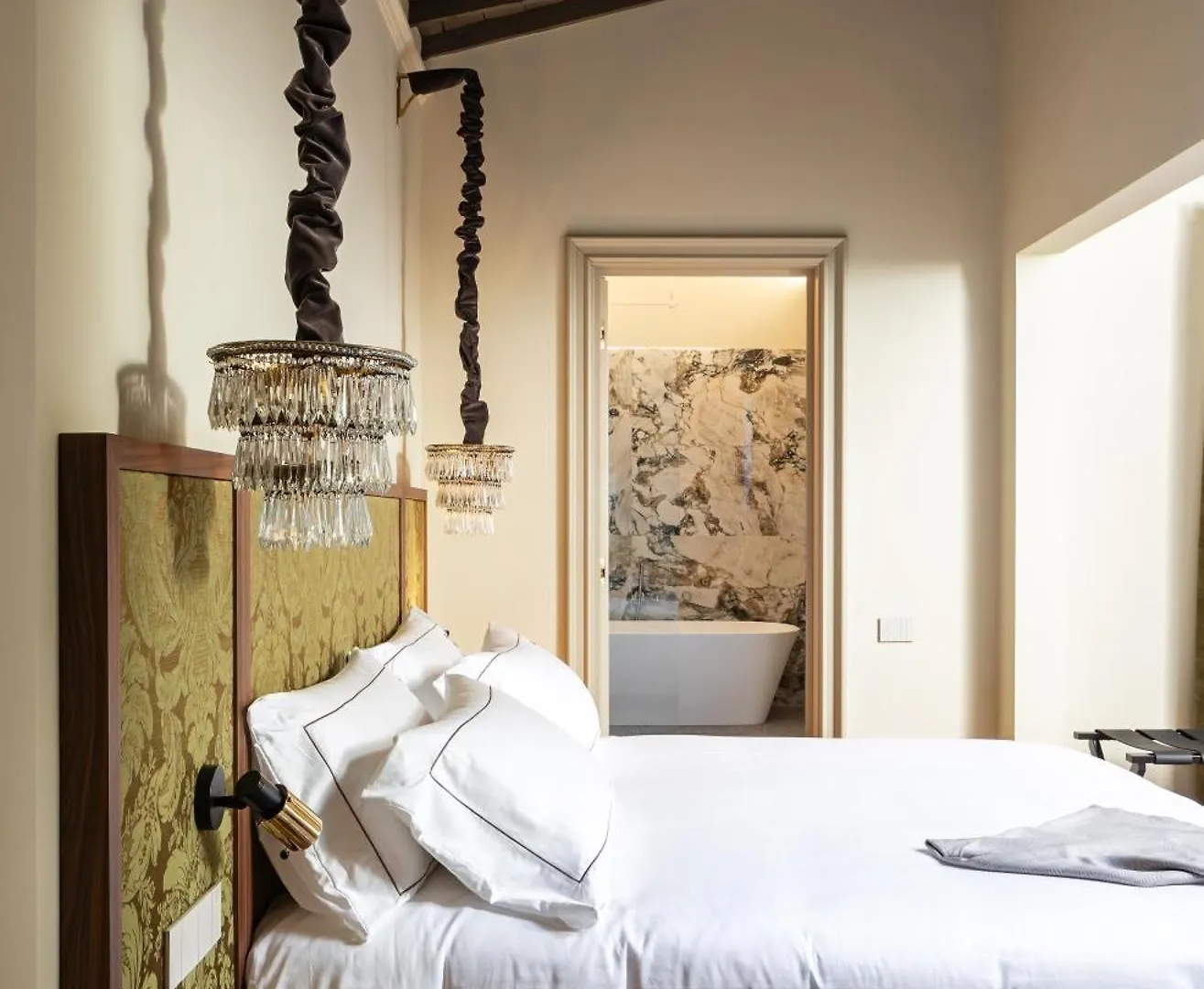 This Time Tomorrow In Florence Aparthotel